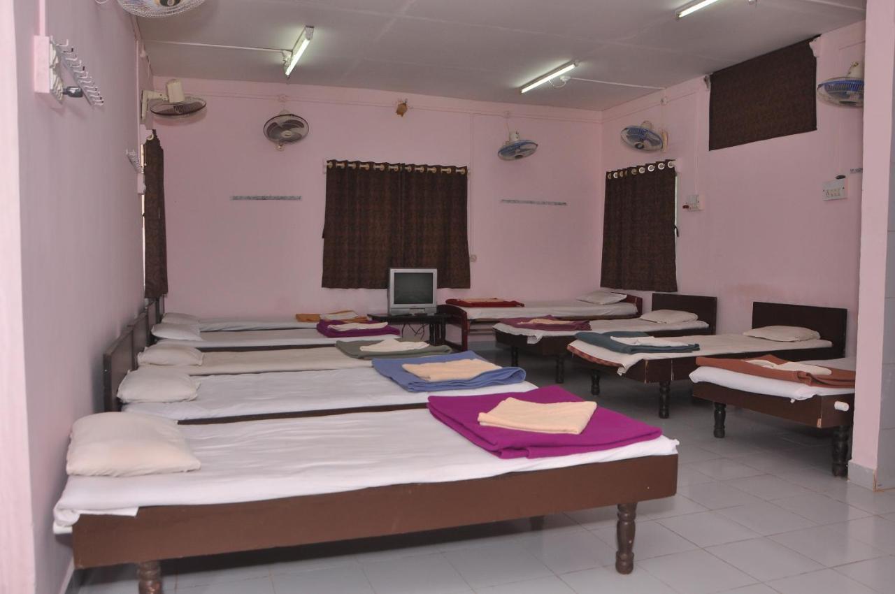 Koyna Lake Resort Koynanagar Exteriör bild