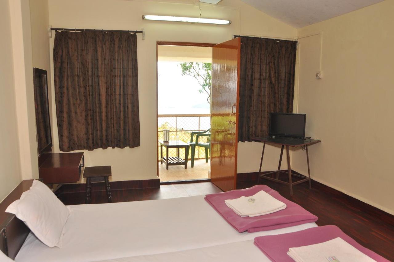 Koyna Lake Resort Koynanagar Exteriör bild