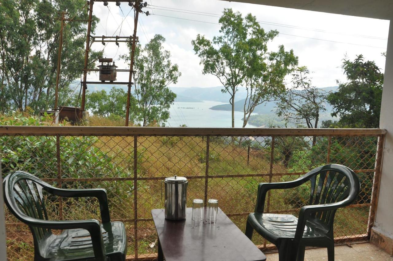 Koyna Lake Resort Koynanagar Exteriör bild